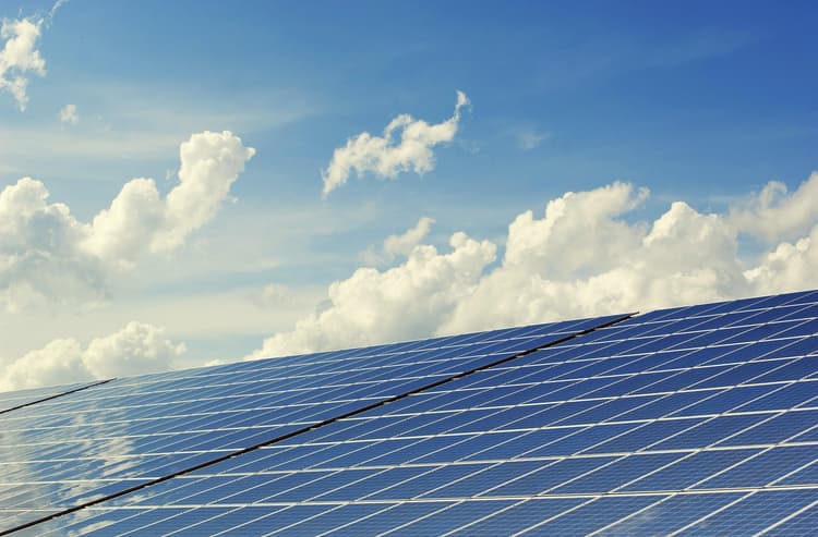 ¡Ahorro de energía con paneles!