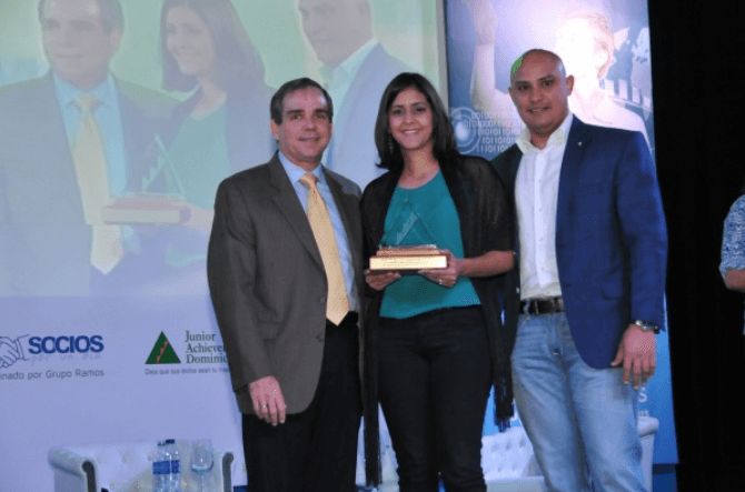 Jóvenes emprendedores comparten sus historias de éxito